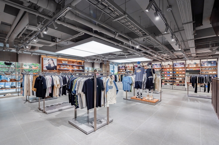 [F&F 이미지2] F&F, 강남 신사옥에 복합 라이프스타일 플랫폼 오픈하며 고객 접점 확대! (1).jpg