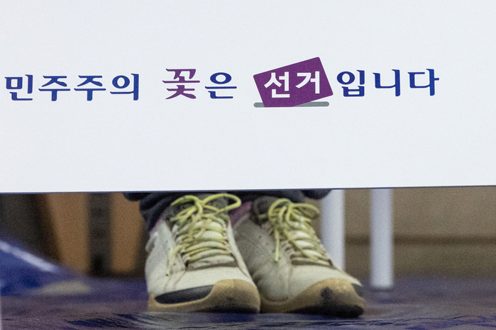 origin_잠시멈춰서미래를고민하는시간.jpg