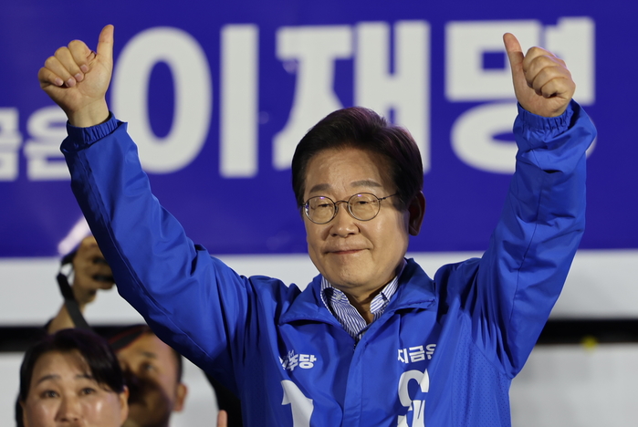 origin_이재명후보엄지척.jpg