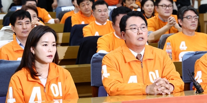 ㅅㄴ origin_망연자실한표정의개혁신당.jpg