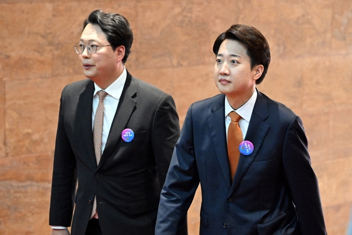 origin_이준석·천하람이재명대통령국회취임선서참석.jpg