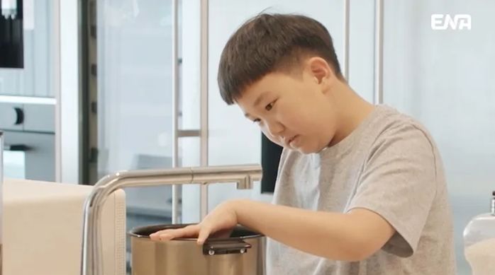 “기저귀 맨날 갈아준 엄마 존경스러워요”... 폭풍성장한 ‘장윤정♥도경완’ 딸 하영이 근황