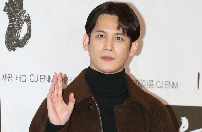 배우 박기웅, 부친상... “희생만 하셨던 천사 같은 아버지, 기도 부탁드린다”