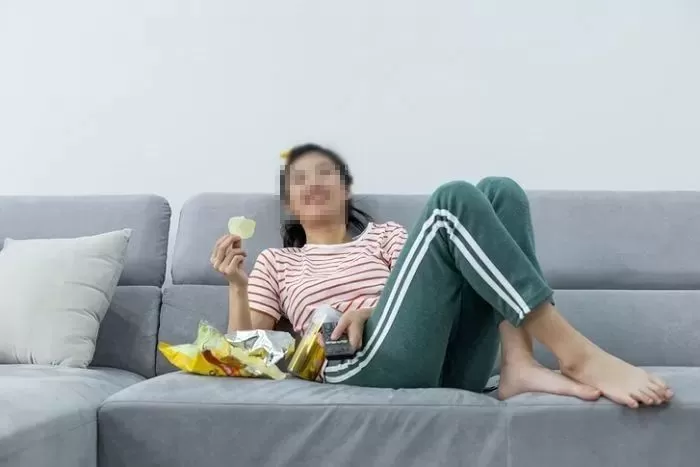 엄마 집에서 엄마 밥 먹는 ‘캥거루족’ 30대까지 번졌다... “돈 벌어도 안 나가요”