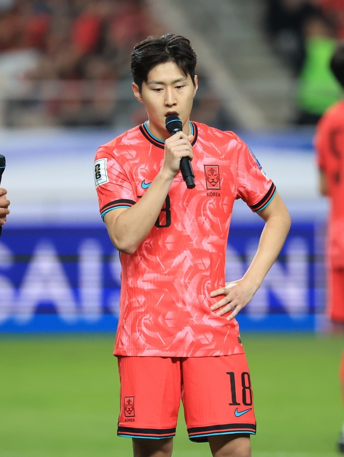 origin_인사말하는이강인.jpg