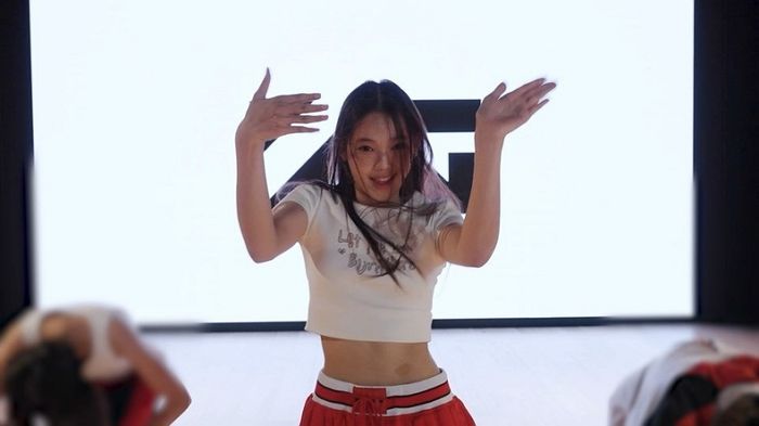 YG엔터의 새로운 걸그룹, 첫번째 멤버 영상 공개... “제2의 제니급 스타성 지녔다”