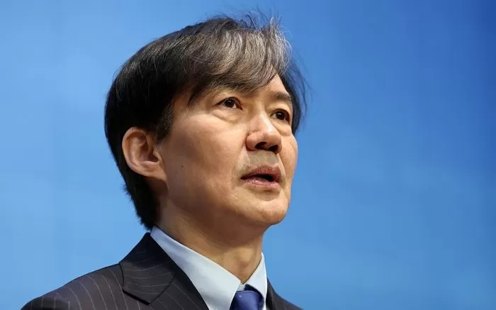 조국, ‘옥중’ 인터뷰... “사면은 대통령 고유 권한, 李대통령 성공 돕겠다”