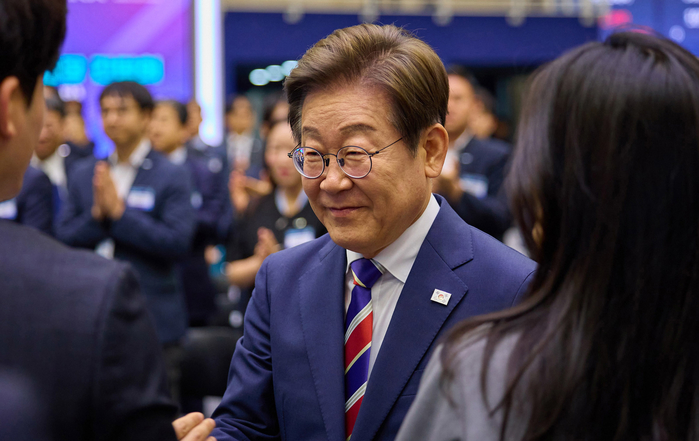 origin_한국거래소찾은이재명대통령.jpg