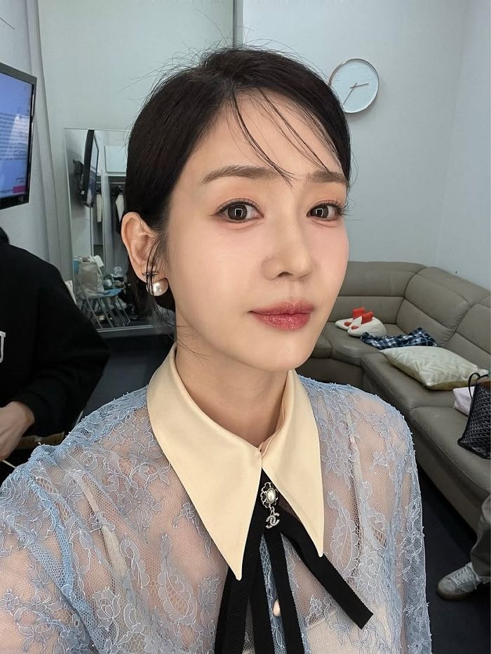 '징역 4년 6개월' 남편 보석으로 풀려난 날, 성유리가 올린 사진 두 장