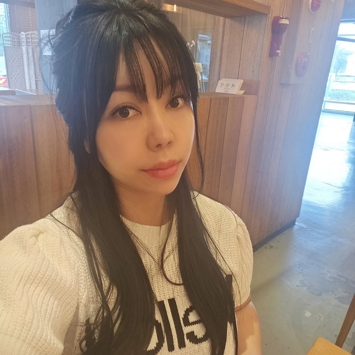 설 일 보고 동생하고 밥 먹고 대구와서 가족들이랑 샤브샤브 먹고가게로 고고싱~~ㅎㅎㅎ비가 이렇게 올때는 탕이 최고인듯ㅎ.jpg