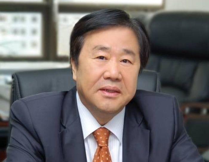 신입생 전원에 ‘무조건’ 100만원 장학금... 총 9억 기부한 통 큰 회장님