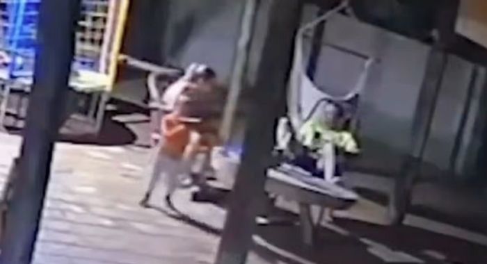 2살 아들이 가지고 놀던 ‘아빠 총’에 20대 엄마 사망... 브라질서 벌어진 비극
