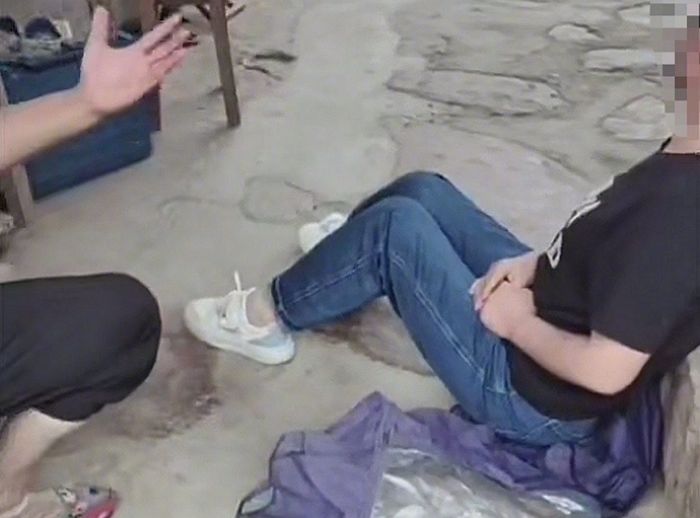 여캠 BJ에 푹 빠져 죽은 아들 ‘사망 보험금’까지 탈탈 털어 1억 넘게 후원한 가장
