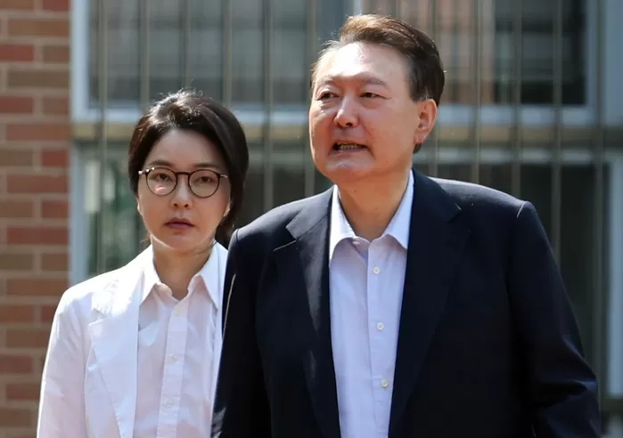 윤석열 전 대통령, 김건희 여사 / 뉴스1