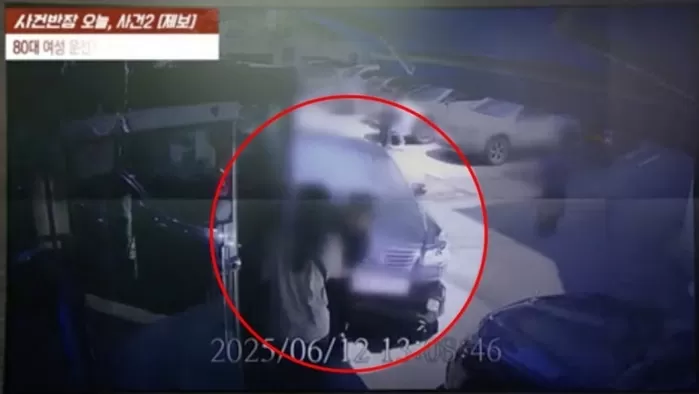 지난 12일 오전 80대 운전자가 몰던 차가 서울 강남구 한 유명 식당으로 돌진해 4명이 다치는 사고가 발생했다. /사진=JTBC 사건반장