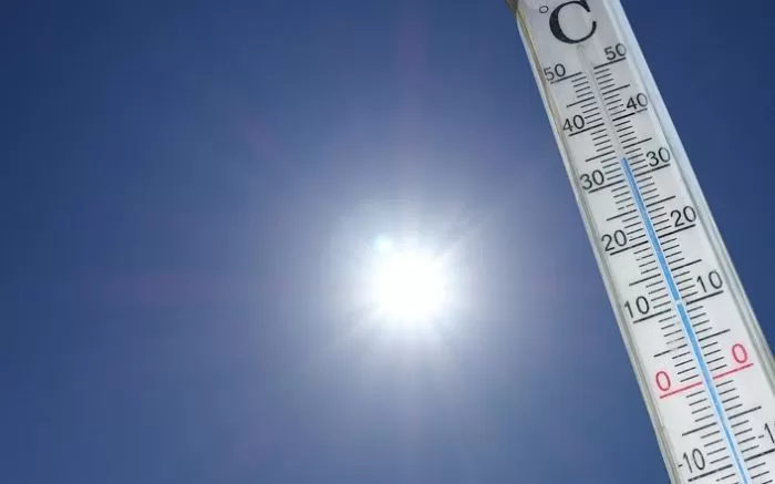 이번 주말, 최고 '30도' 찍는 무더위 찾아와 땀 뻘뻘 흘리는 '여름' 시작된다