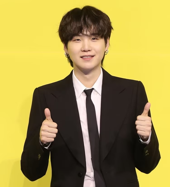 방탄 슈가.jpg
