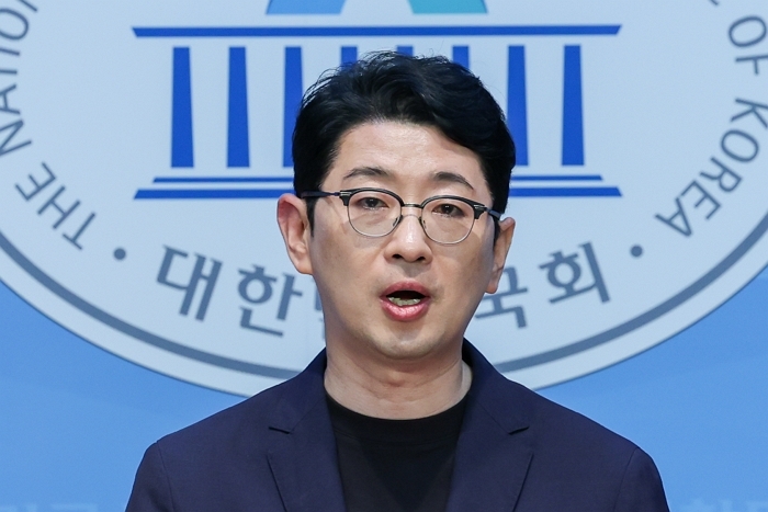 origin_김민석후보자자료요구하는주진우의원.jpg