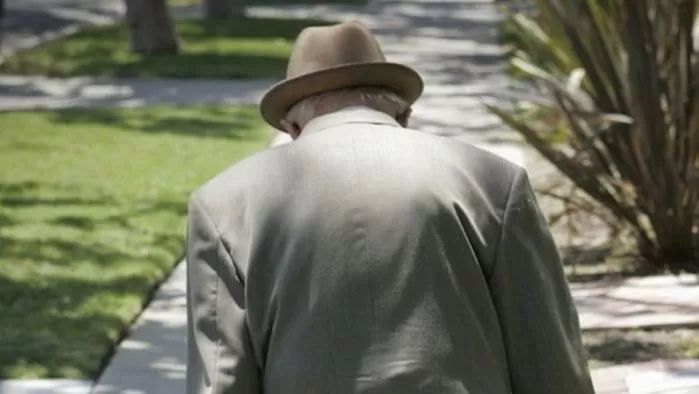 돌아가신 아버지 ‘사망보험금’, 의문의 종교단체로... “세달 전 수익자 변경돼”