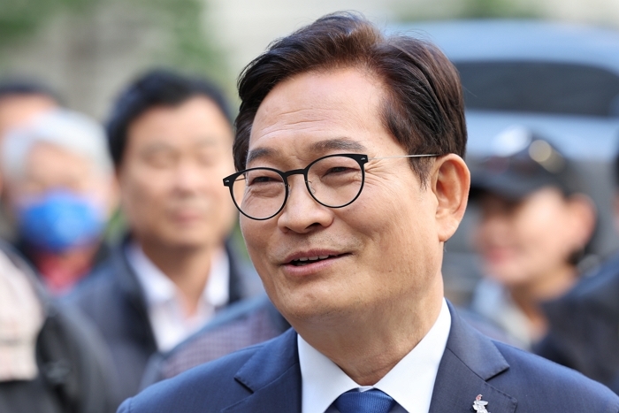 origin_미소짓는송영길.jpg