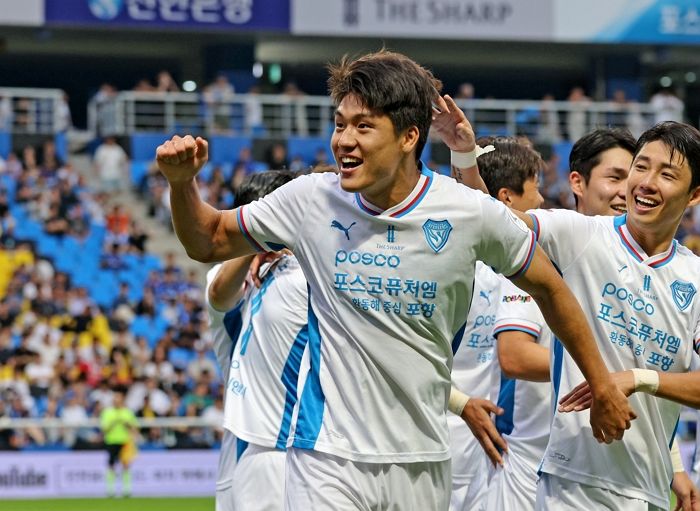 ‘캐논 슈터’ 아들 이호재, A대표팀 승선... 2026 월드컵 본선 노린다