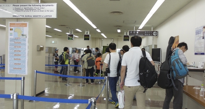 origin_일본공항서한국행4시간입국심사걸려.jpg