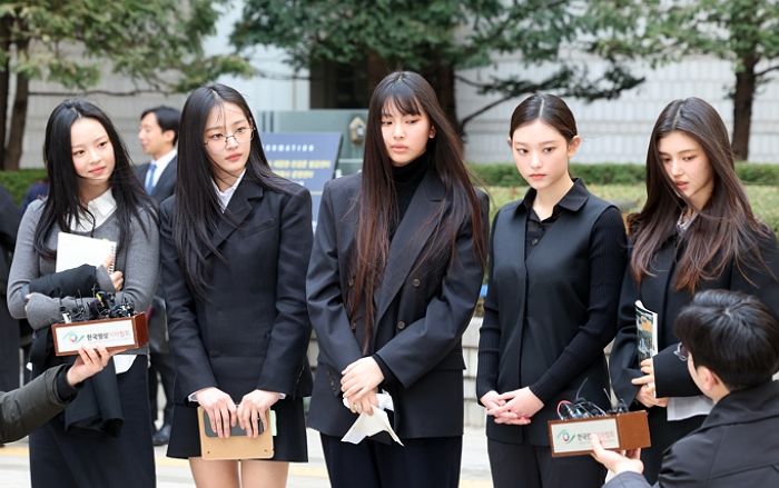 ‘어도어와 법정공방’ 뉴진스, ‘독자활동 금지’ 가처분 확정