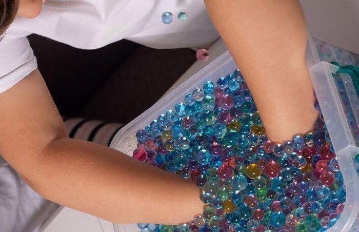 “수분 흡수하면 100배 팽창”... 워터비즈 어린이 삼킴 주의보