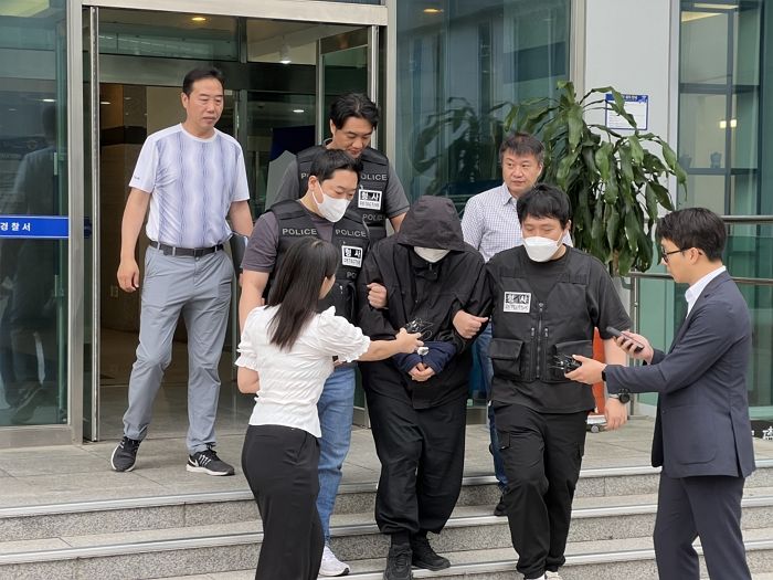 초등생에 집착해 협박·음란물까지... ‘살해 예고’한 20대 구속 송치