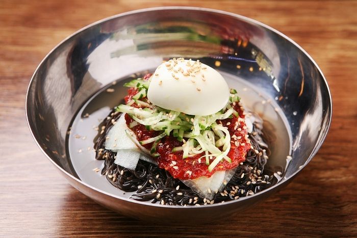 피자집에 이어 냉면집 ‘강제 팁’ 논란... “간장만 먹을게요”