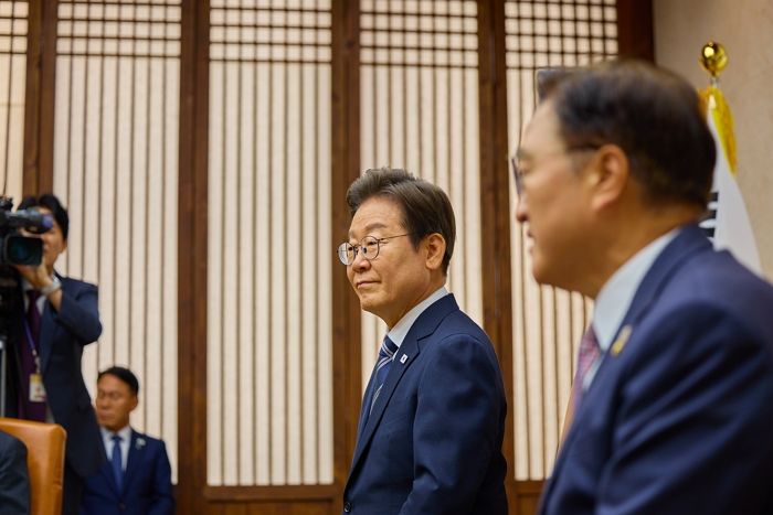 “희생영웅에 국가가 보답”... 李대통령, 국가유공자 초청 오찬