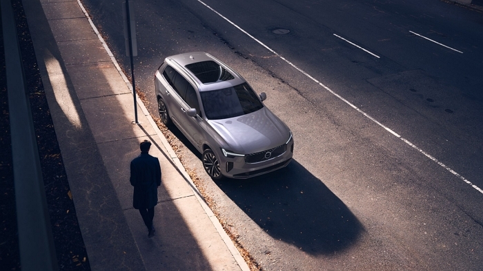 “전국 아빠들의 로망차, 드디어 한국 상륙”... 볼보, 신형 ‘XC90’ 사전예약 돌입