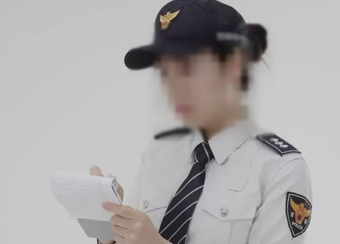 트로트 가수 집인줄 알고 일반인 집 ‘스토킹’하다 경찰서에서 해고된 여성... 충격 근황 전했다