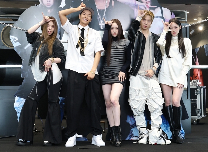 origin_재벌집신세계家첫째딸합류한애니올데이프로젝트가수데뷔.jpg