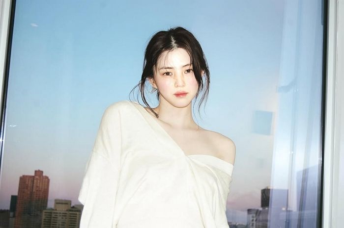 뒤늦게 알려진 한소희 미담... “서울예대 학생 43명에게 노트북 선물, 5000만원 상당”