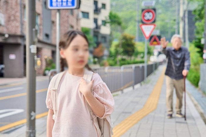 초등생 ‘성추행’ 후 유괴하려던 70대 남성... 차 안에서 소름 끼치는 물건들 나왔다