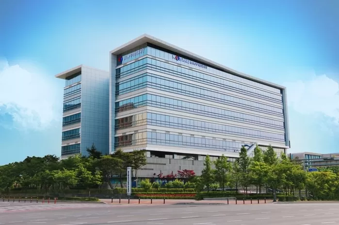 중진공, 토스뱅크와 손잡고 ‘중소기업 재직자 우대 저축공제’ 제휴