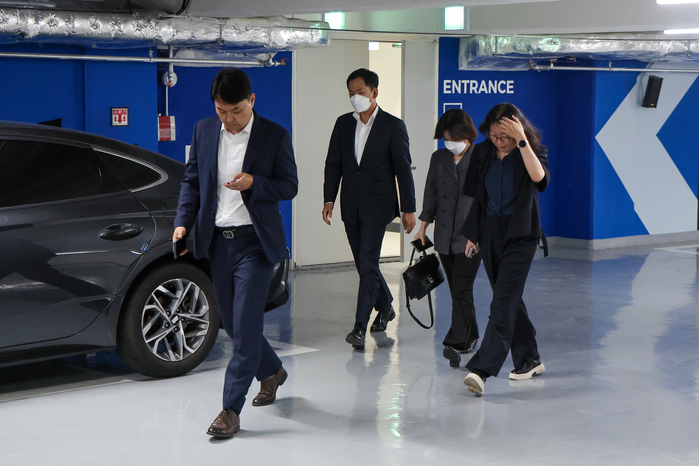 origin_삼부토건압수수색마친김건희특검팀.jpg