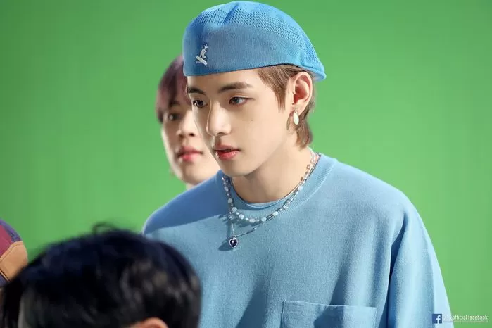 뷔 / Facebook 