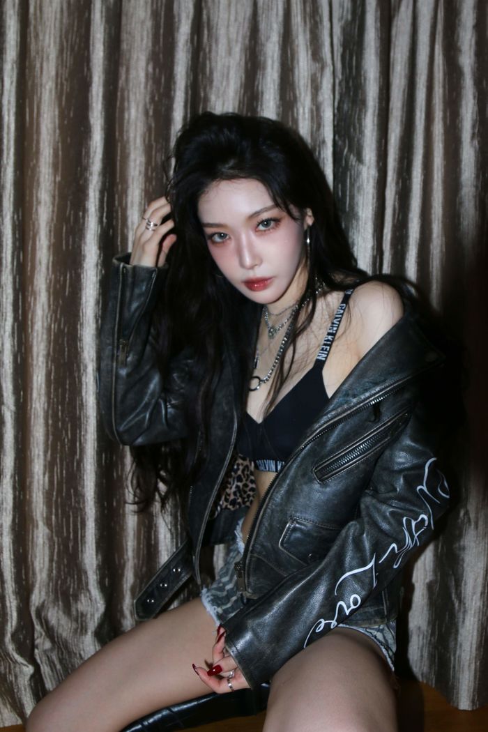 청하도 워터밤서 파격 노출... 캘빈클라인 언더웨어 입고 무대 찢었다 (사진 9장)