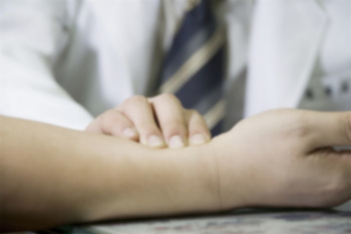 소화불량 진찰 한다며 여성 환자에 ‘몹쓸짓’한 한의사... 대법원서 내린 판결