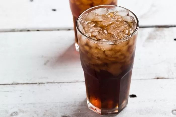 “믿고 먹은 카페 얼음, 세균 초과 적발”... 여름철 얼음 주의보 발령됐다