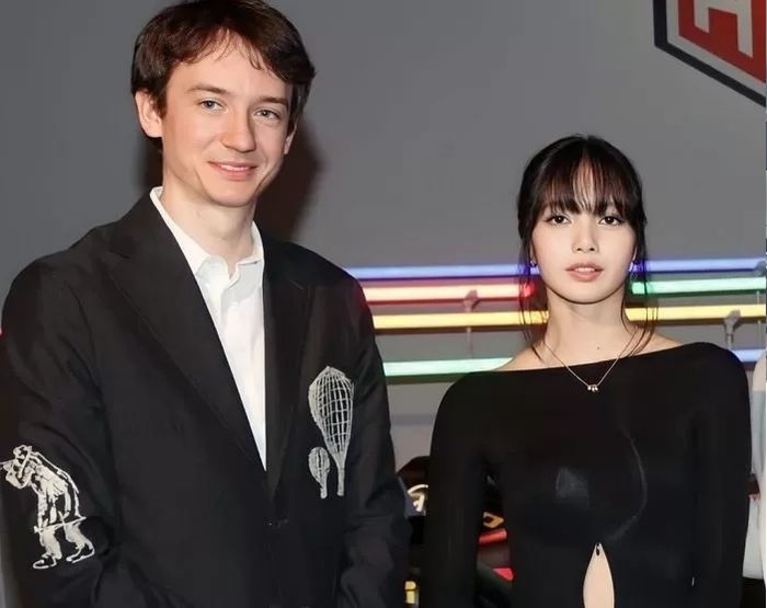 ‘블랙핑크 리사 남친’ 루이뷔통 2세가 한국서 조용히 만나고 간 사람들의 정체