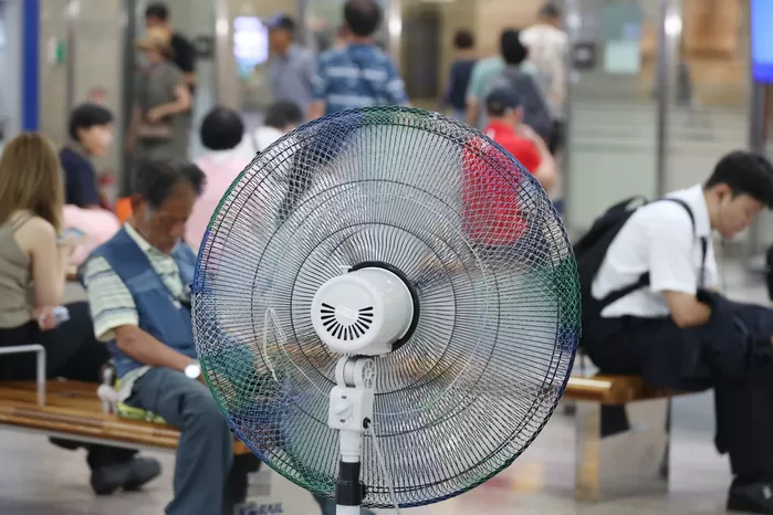 중부지방 장마 아직 끝나지 않았다... 다음주, 찜통더위 예고