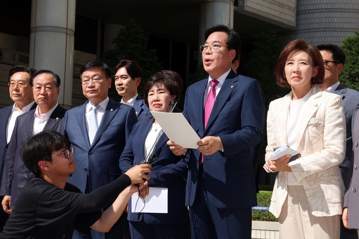 origin_특검의의원실압수수색규탄하는국민의힘.jpg