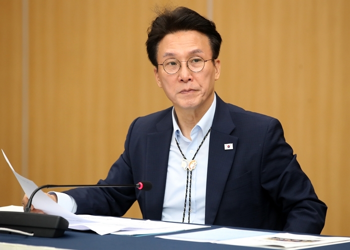 origin_APEC정상회의준비상황보고듣는김민석총리.jpg