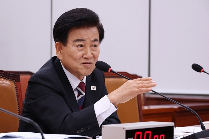 origin_질의답하는정동영후보자.jpg