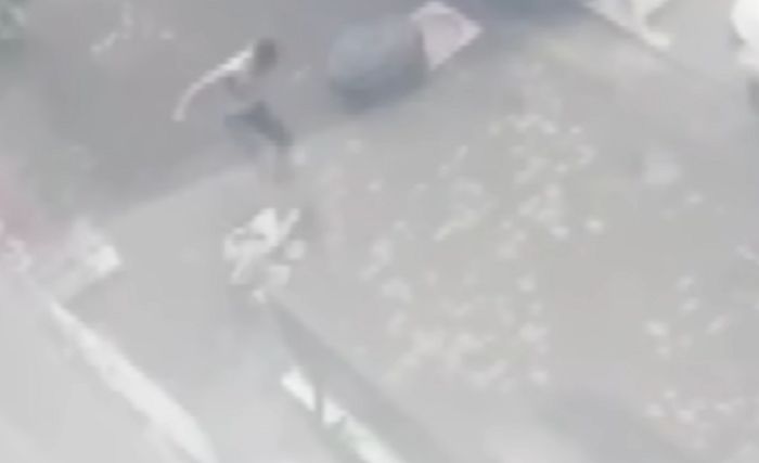 길거리서 아내 폭행하다 눈 마주친 고3 학생까지 폭행한 중년 남성, 충격 만행 더 있었다