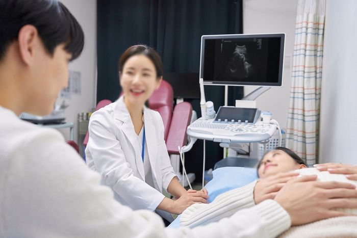 “아내 임신 검진 같이 가주세요”... 남성 공무원도 ‘특별 휴가’ 10일 쓸 수 있다