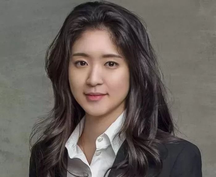 휴직 중인 아모레퍼시픽 장녀 서민정 씨 ‘퇴사설’... 알고 보니
